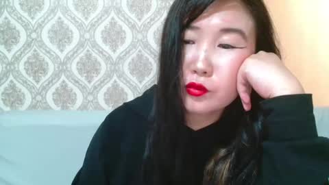 Snapshot of bet_lu chatting on 02.27.25 Bet Lu online show from 02.27.25