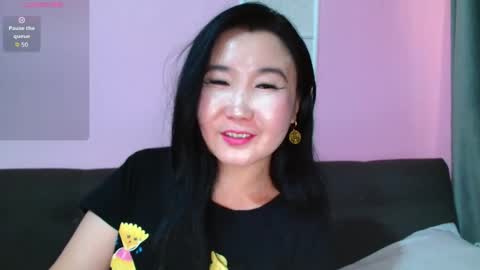 Snapshot of bet_lu chatting on 10.08.25 Bet Lu online show from 10.08.25