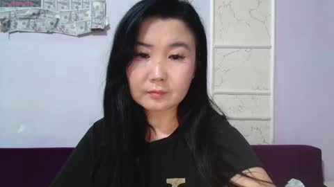 Snapshot of bet_lu chatting on 04.26.26 Bet Lu online show from 04.26.26