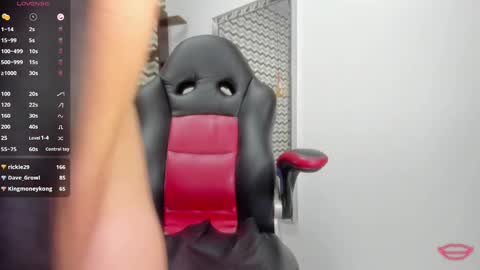 Snapshot of bethanywilliams4 chatting on 01.31.25 carolina online show from 01.31.25