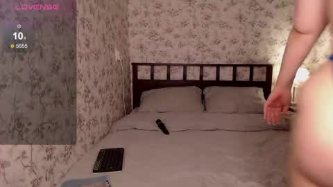 Snapshot of bethflatcher chatting on 02.15.26 bethflatcher online show from 02.15.26