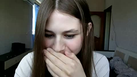Snapshot of bethkallberg chatting on 06.09.26 Leila online show from 06.09.26