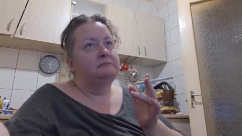 bethnorth online show from 09.25.25