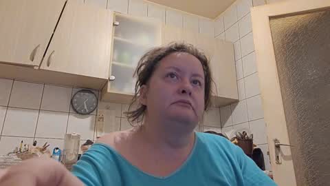 bethnorth online show from 10.21.25