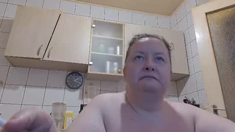 Snapshot of bethnorth chatting on 06.14.26 bethnorth online show from 06.14.26