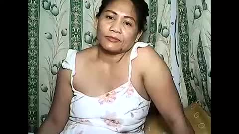 Snapshot of betty_83 chatting on 12.17.24 betty_83 online show from 12.17.24