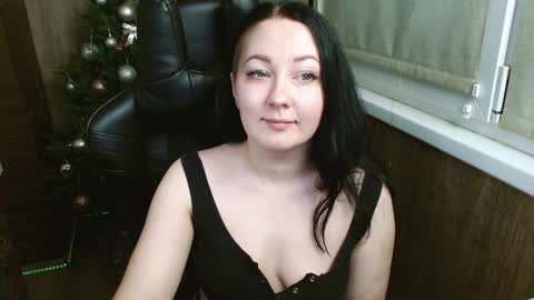 Snapshot of betty_luss chatting on 01.10.25 Sia online show from 01.10.25