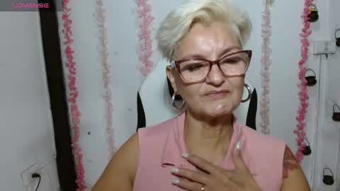 Snapshot of bety_cum3 chatting on 07.05.26 bibiana online show from 07.05.26