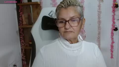 Snapshot of bety_cum3 chatting on 07.24.26 bibiana online show from 07.24.26