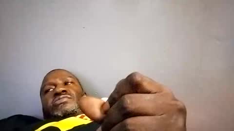 Snapshot of bi582945 chatting on 10.14.25 bi582945 online show from 10.14.25