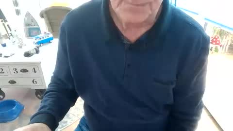 Snapshot of bi_and_more chatting on 01.15.26 Manfred online show from 01.15.26