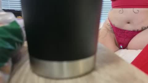 Snapshot of bi_sexualmilf chatting on 01.14.26 Bi sexualmilf Fansly online show from 01.14.26