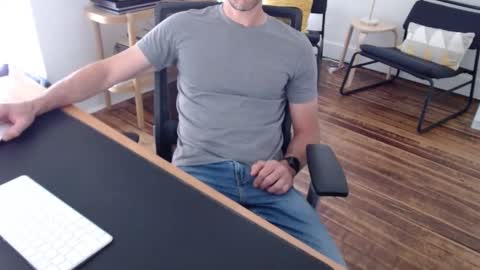 Snapshot of bi_sexy_man chatting on 06.04.26 bi_sexy_man online show from 06.04.26