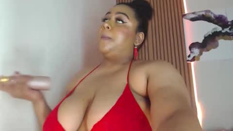 Snapshot of bianca_follerach_ chatting on 05.14.26 Bianca Follerach online show from 05.14.26