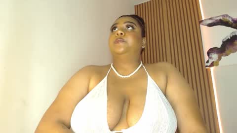 Snapshot of bianca_follerach_ chatting on 05.16.26 Bianca Follerach online show from 05.16.26