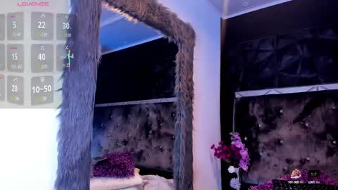 Snapshot of biancamonroe_ chatting on 09.09.25 Bianca online show from 09.09.25