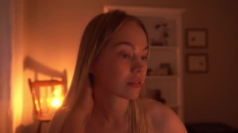 Snapshot of bibi_it_is chatting on 02.09.25 Bibi online show from 02.09.25