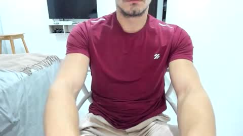 Snapshot of big_white_dick7 chatting on 12.01.25 temporarily free online show from 12.01.25