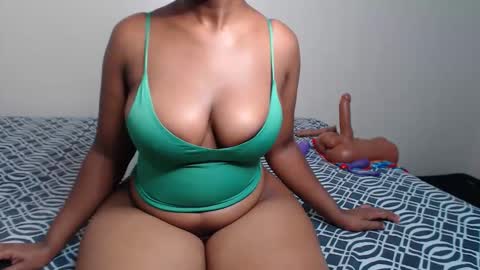 Snapshot of bigass_scarlet chatting on 04.03.26 Estrella online show from 04.03.26