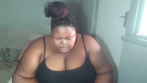 Snapshot of bigblackmamma chatting on 02.26.25 Natasha online show from 02.26.25