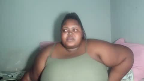 Snapshot of bigblackmamma chatting on 03.10.25 Natasha online show from 03.10.25