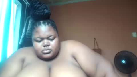 Snapshot of bigblackmamma chatting on 02.12.26 Natasha online show from 02.12.26