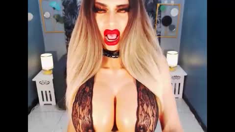 Snapshot of bigbomblhoraine chatting on 03.27.26 Loraine Cruz online show from 03.27.26