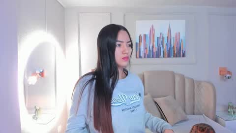   online show from 02.01.25