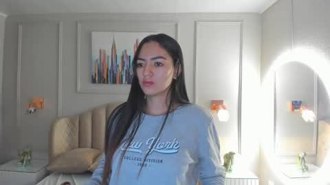   online show from 02.02.25