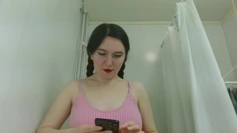Isabella online show from 03.28.26
