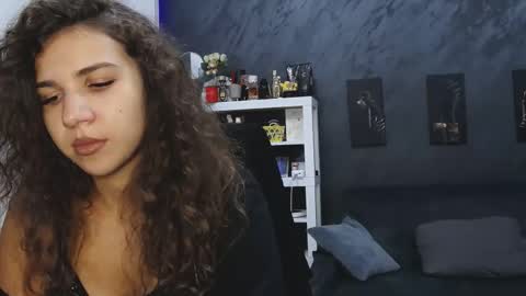 Snapshot of bigbuttjany chatting on 09.21.25 bigbuttjany online show from 09.21.25