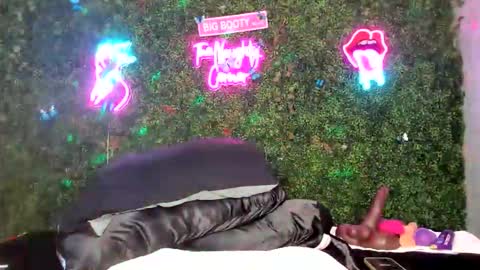 bigbuttsarena online show from 03.04.26