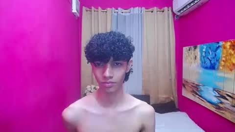 Snapshot of bigcock_sexys chatting on 03.10.26 bigcock_sexys online show from 03.10.26