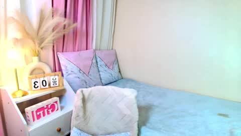 Snapshot of bigcockmarina chatting on 12.03.25 HOLLY online show from 12.03.25