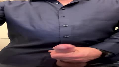 Snapshot of bigdick3981 chatting on 04.16.26 bigdick3981 online show from 04.16.26