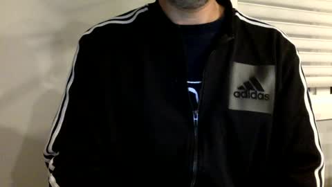 Snapshot of bigdickshowoff9877 chatting on 06.18.26 Bigdickshowoff9877 online show from 06.18.26