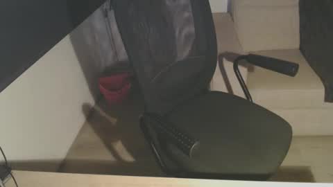 Snapshot of bigdutchenergy chatting on 10.11.25 BigDutchEnergy online show from 10.11.25