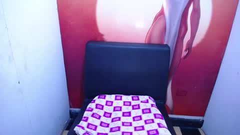  Sunny   online show from 03.04.25