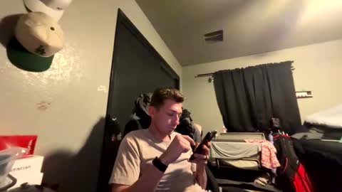 Snapshot of bigggjoint chatting on 11.21.25 bigggjoint online show from 11.21.25