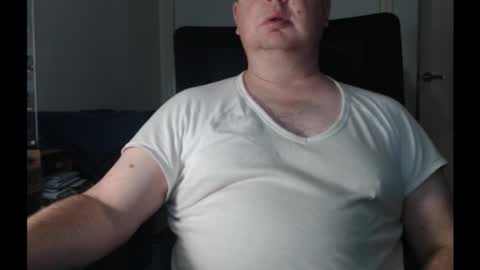 Snapshot of bighorn1981 chatting on 10.17.25 bighorn1981 online show from 10.17.25