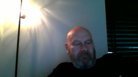 Snapshot of bigmike3339 chatting on 05.28.26 bigmike3339 online show from 05.28.26