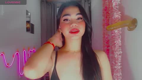 kiaaannaaaa online show from 04.21.26