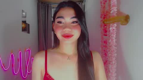 kiaaannaaaa online show from 05.11.26