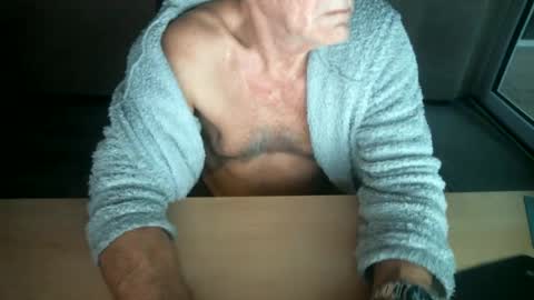 Snapshot of bigomale63 chatting on 12.29.24 Anton online show from 12.29.24