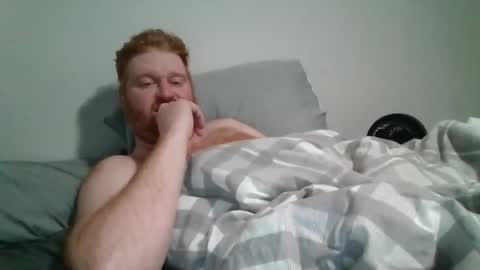 Snapshot of bigred92899 chatting on 12.15.25 bigred92899 online show from 12.15.25
