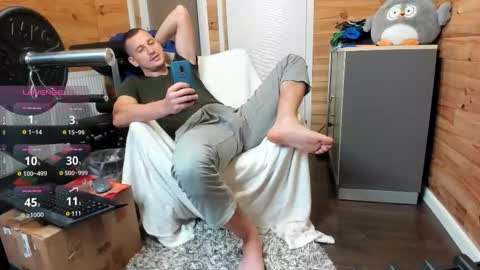 Snapshot of bigsshark chatting on 11.08.25 bigsshark online show from 11.08.25