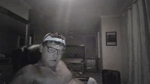 Snapshot of bigsteve24cm chatting on 06.25.26 bigsteve24cm online show from 06.25.26