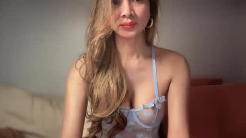 Snapshot of bigsurprise4u chatting on 01.16.25 Yna     online show from 01.16.25