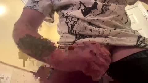 Snapshot of bigt2316 chatting on 11.24.25 Luckie and Richard online show from 11.24.25