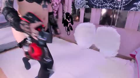 Snapshot of biizzy_noar chatting on 01.17.26 Biizzy online show from 01.17.26